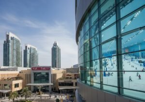 Read more about the article The Ultimate Mall of the Emirates and Ski Dubai Guide: A World of Wonder